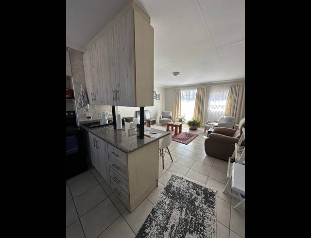 2 BEDROOM TOWNHOUSE FOR SALE IN VERWOERDPARK